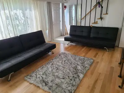 Wifi & Utilities included Full Kitchen and laundry Free parking Bus stop 2 minute walk away 10 min w...