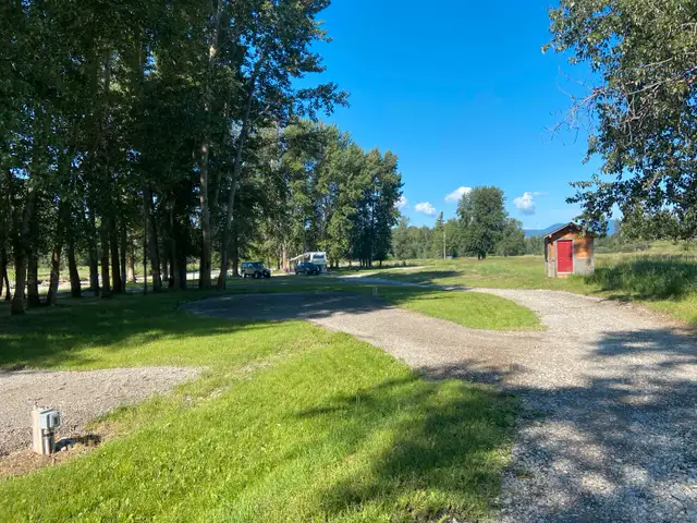 Seasonal RV sites in Jaffray BC in British Columbia in Canada - Image 5