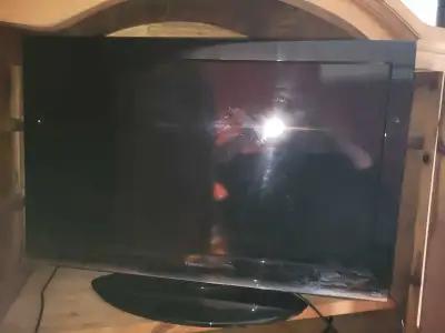 40 inch Toshiba TV, View more