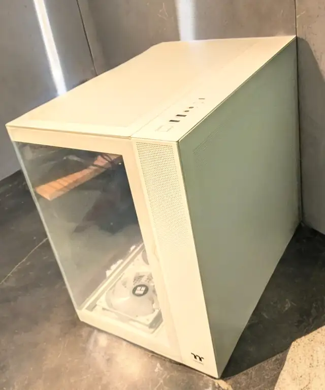 NEW custom Built Gaming PC  - GeForce RTX 4060 OC-32GB DDR5 2TB in Desktop Computers in City of Toronto - Image 3