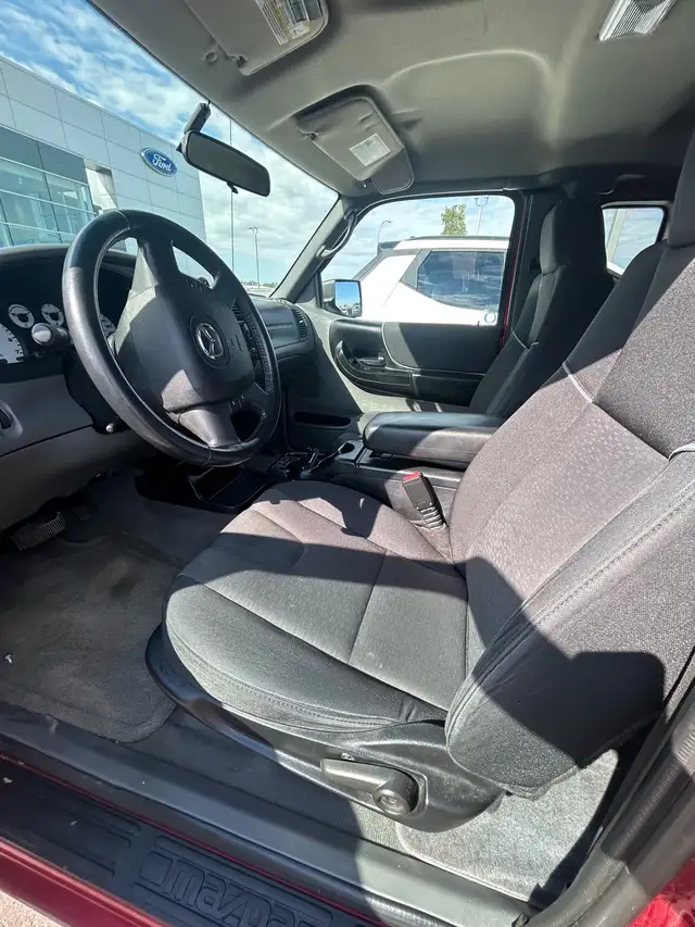 2009 Mazda B4000547508118619443206