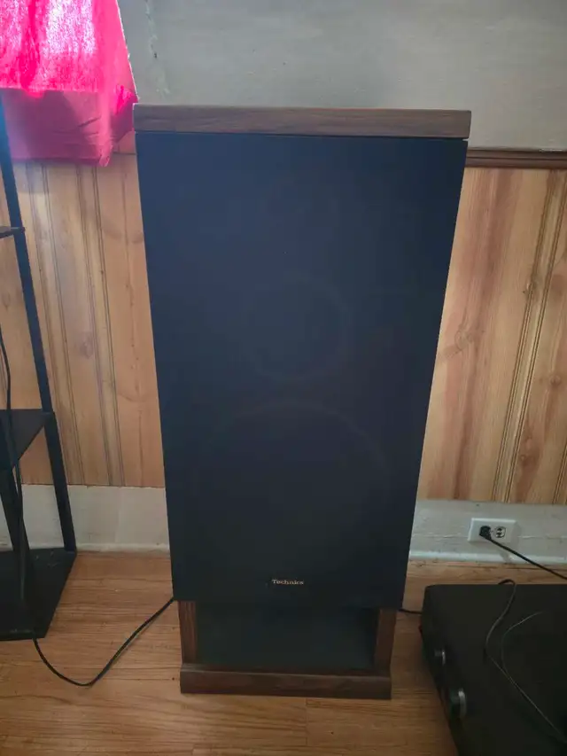 surround sound system  in Stereo Systems & Home Theatre in Brockville - Image 11