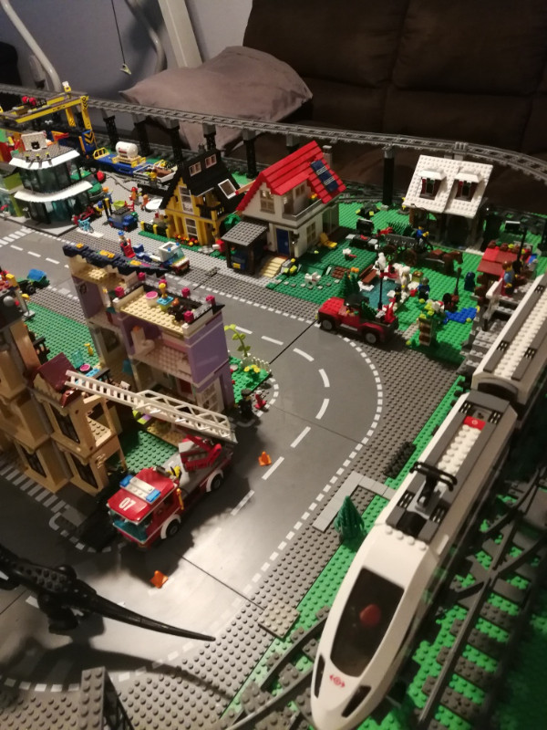 LEGO SALE / OPEN HOUSE -  FRIDAY, SAT, and SUNDAY in Garage Sales in Calgary - Image 2