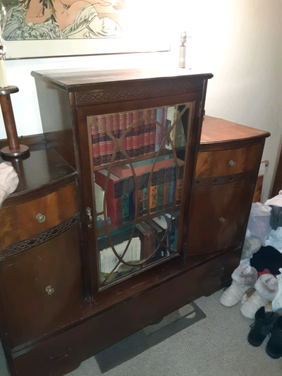 Circa early 1900s Eaton Co. Great original condition Stained glass Top has slight vaneer separation...