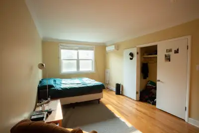 Studio Apartment - West Broadway - September 1st