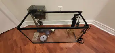 25 gallon aquarium READY TO USE, Voir plus