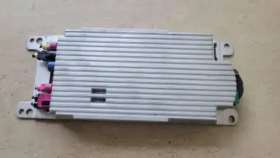 Genuine BMW combox for F chassis cars. Good for a replacement or to add bluetooth music/media/apps....
