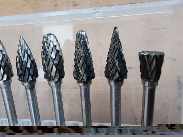 10 Pc.  Deburring Tips Brand New Never Used Still In The Case in Hand Tools in Windsor Region - Image 6