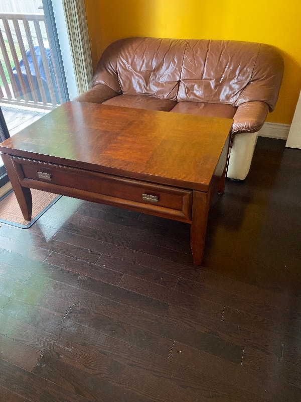 Solid wooden coffee table Coffee Tables City of Toronto Kijiji