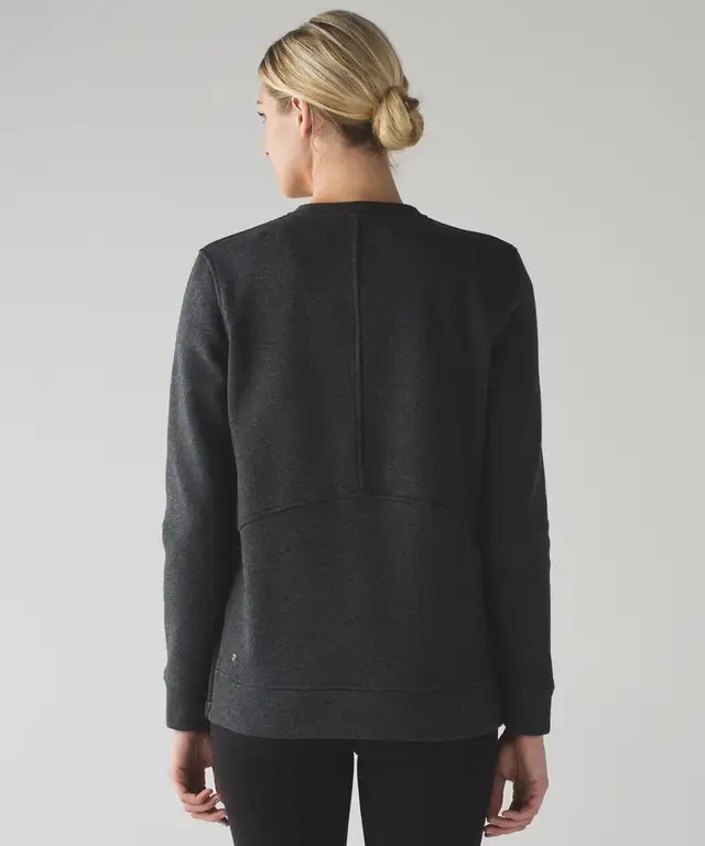 Lululemon Fleece Pullover Hoodie size 6 in Women's - Tops & Outerwear in Calgary - Image 3
