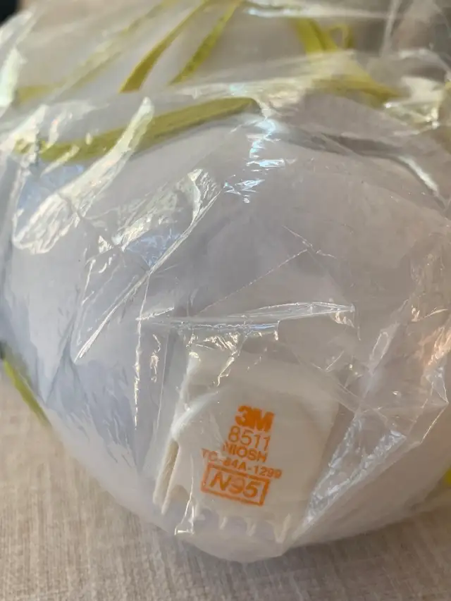 10 pack 3M  Pro Paint Sanding Vented Respirators, 8511,  (n95) in Painting & Paint Supplies in Hamilton - Image 10