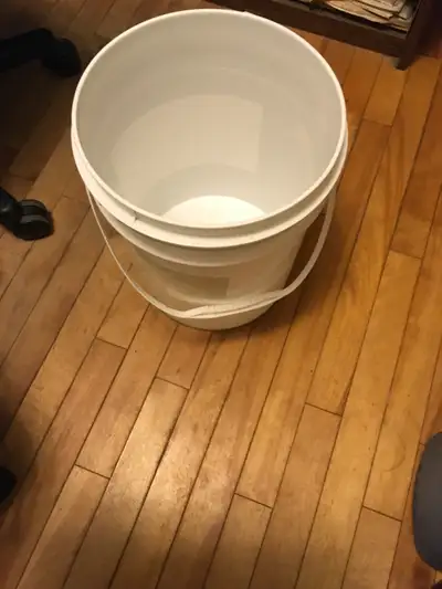 Used Clean 19 Ltr   Vegetable Grade Buckets with lids, View more