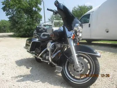 Nice stock bike, in good condition. Paint is original, stock exhaust, tires are good. Not currently...