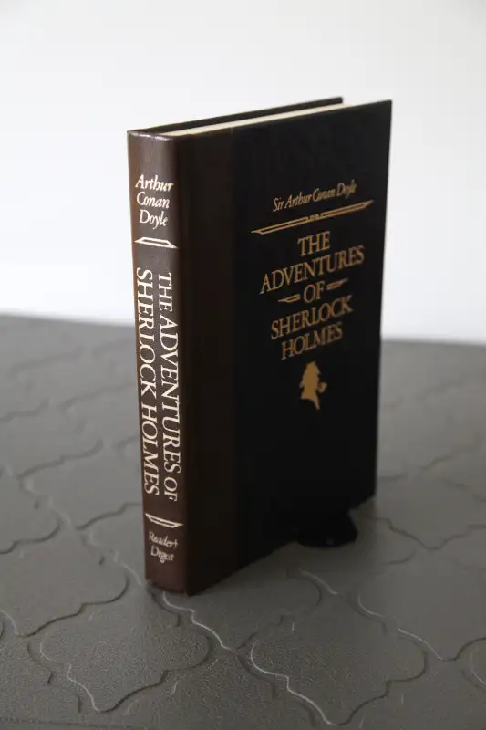Vintage collector's edition The Adventures of Sherlock Holmes in Fiction in Ottawa - Image 2