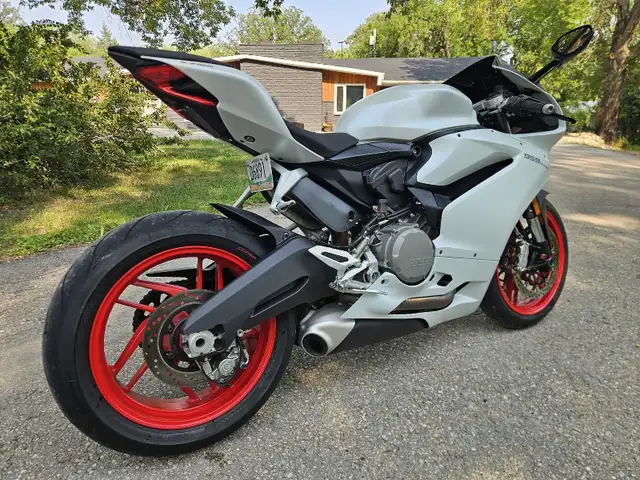 2019 Ducati Panigale 959 in Sport Bikes in Winnipeg - Image 3