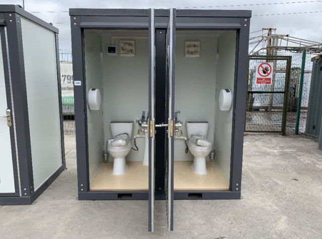 Portable Double Toilet in Other in Thompson - Image 4