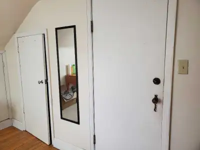 Private room for rent near to conestoga college for boy Parking included Utilities included No smoki...