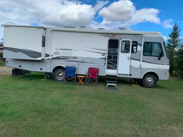 Motorhome For Sale in RVs & Motorhomes in Red Deer - Image 6
