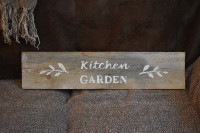 KITCHEN GARDEN SIGN DISTRESSED HANDPAINTED ON RECLAIMED WOOD