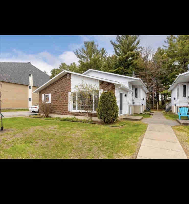 3180 Rue de Coubertin — photo 1