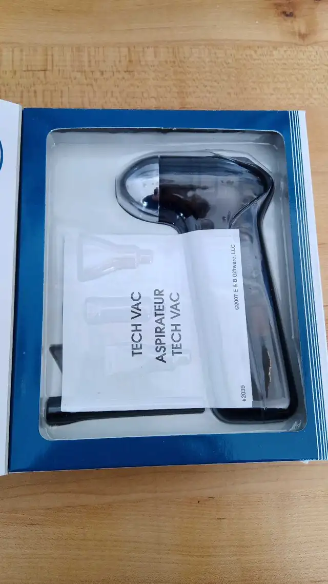NEW MINI VAC FOR KEYBOARD in General Electronics in St. Catharines - Image 3