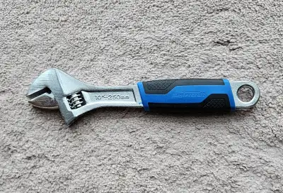 BRAND NEW MASTERCRAFT ADJUSTABLE WRENCH - 10IN - 250MM, View more