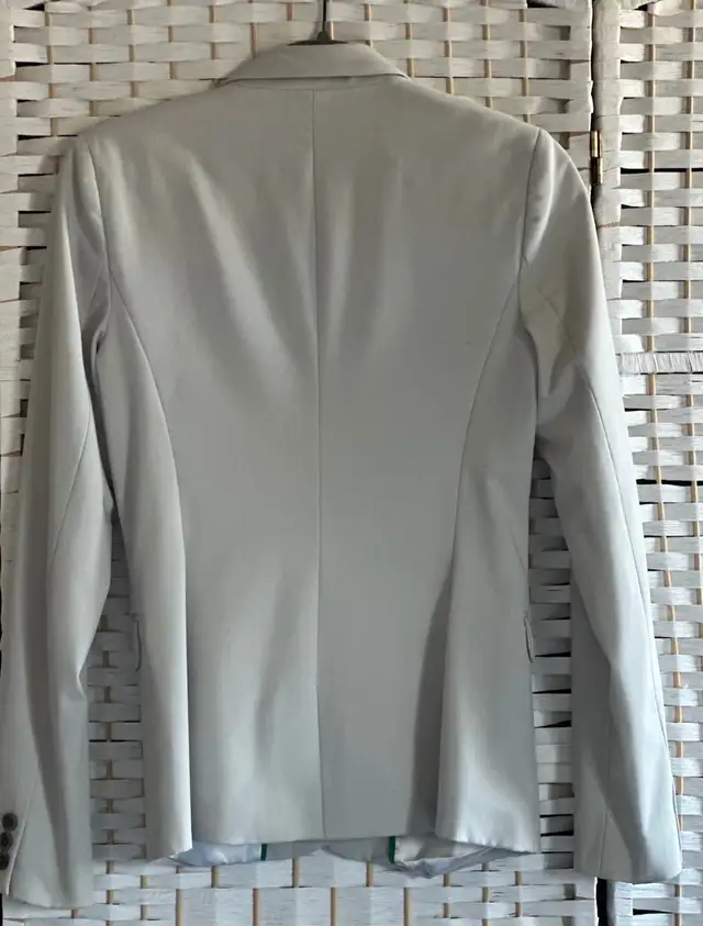 Blazer for women's in Women's - Tops & Outerwear in Mississauga / Peel Region - Image 3