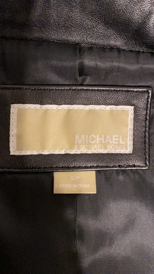 Michael Kors leather jacket  in Women's - Tops & Outerwear in Laval / North Shore - Image 5