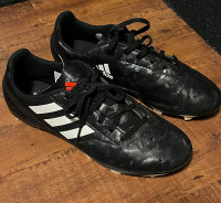 Soccer Shoes - Youth size 6 - Adidas - $20.00