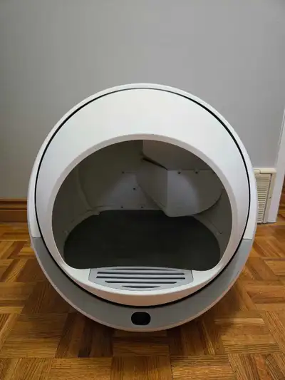 Petree Automatic Self Cleaning Cat Litter Box, View more