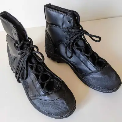 Scuba diving boots, View more