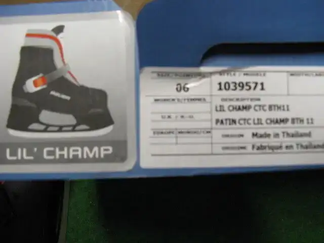 Bauer Lil Champs ice skates. New in box in Skates & Blades in City of Montréal - Image 3