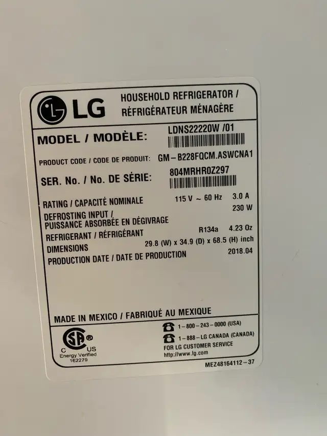 Classic White Fridge, bottom Freezer in Refrigerators in Oakville / Halton Region - Image 6