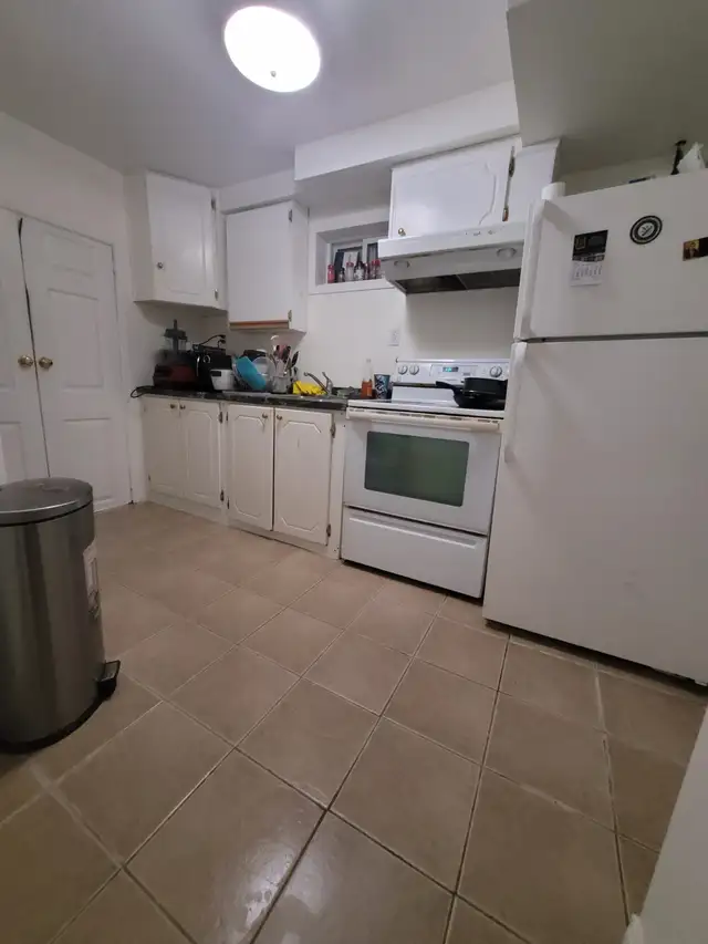 Room For Rent in Mississauga in Room Rentals & Roommates in Mississauga / Peel Region - Image 4