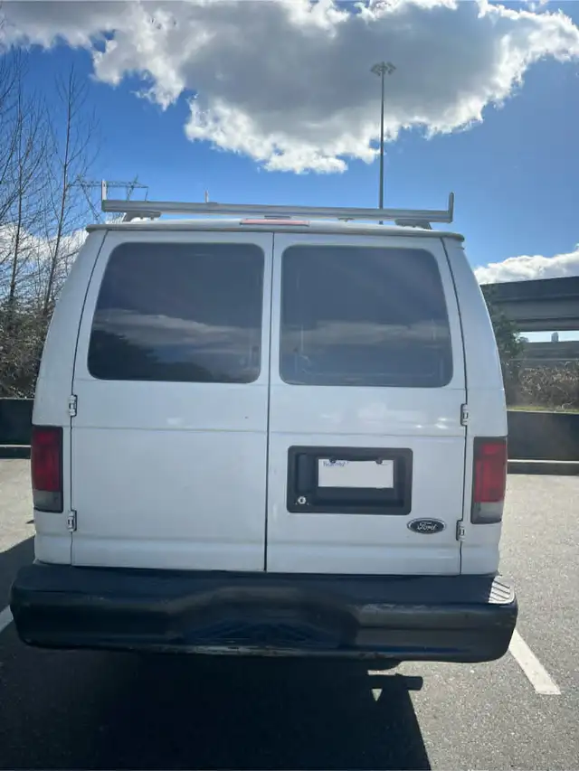 2004 FORD E250566535420957184004