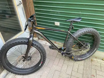 Men’s Specialized Fat Bike -large, View more