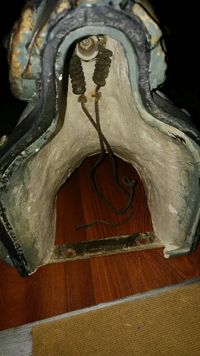 Lampe murale antique (tablette) in Arts & Collectibles in City of Montréal - Image 4