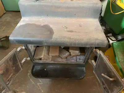 Cast Iron Woodstove/Fireplace/Stove, View more