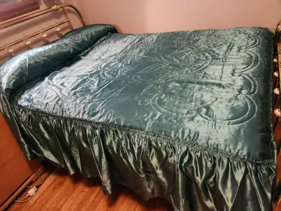 Classic Bedspread for Double Bed, View more