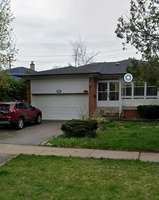 3 Private rooms available for rent