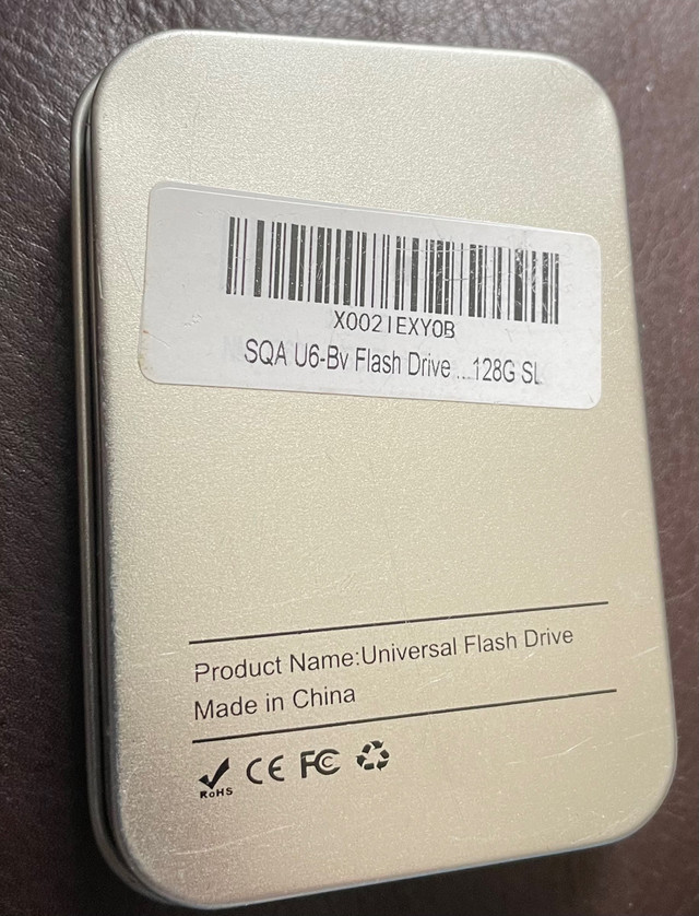 Qarfee Memory Stick in Flash Memory & USB Sticks in Dartmouth - Image 3