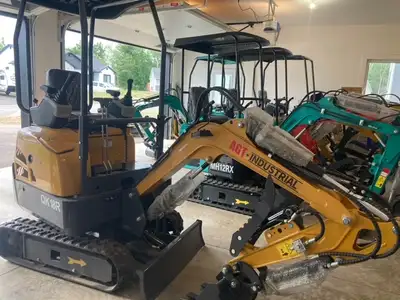 SOLD NEW 2025 AGT QK18R MINI EXCAVATOR HYDRAULIC THUMB , HYDRAULIC OIL COOLER WITH FAN , 13.5HP GAS...