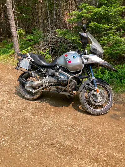 Original adventure style bike, great condition , 60k kms, custom Corbin heated seat, and factory bmw...