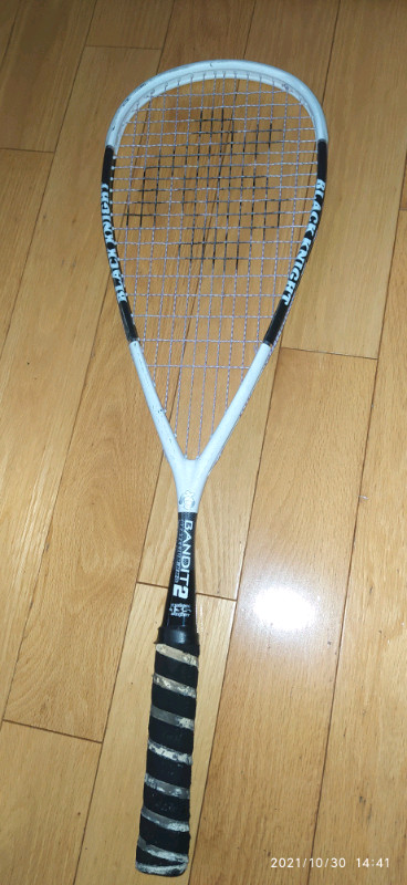 Black Knight Bandit 2 Squash Racquet Model SQ-5242 in Tennis & Racquet in Mississauga / Peel Region - Image 2