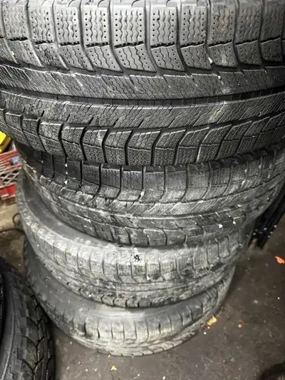 Selling four good tread michelin x ice winter tires 225/65R17 no longer need them measuring 7/32nd $...