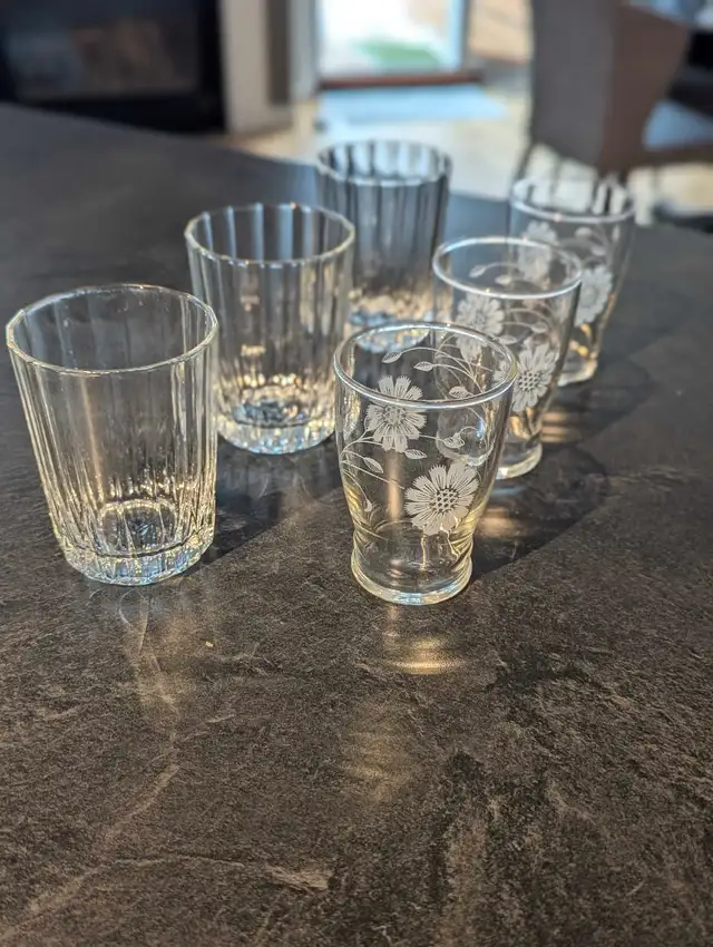 6 juice glasses, retro in Kitchen & Dining Wares in Oakville / Halton Region - Image 2