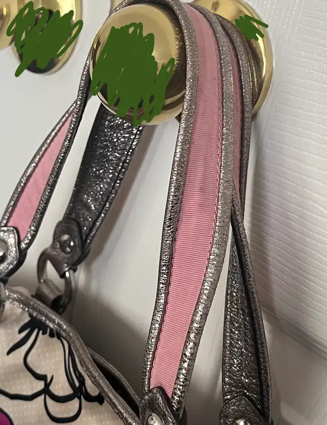 Coach poppy vintage Y2K floral shoulder bag  in Women's - Bags & Wallets in Mississauga / Peel Region - Image 10