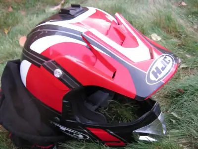 I think it is size large. I have other dirt bike gear listed, check out my other listings. Cash or T...