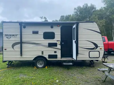 2018 Hideout 175LJS Lightly used Located in Cape Breton