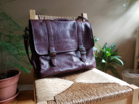 Queros columbian leather bag